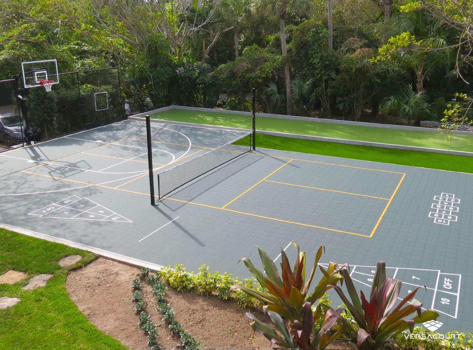 Multi-sport court layout